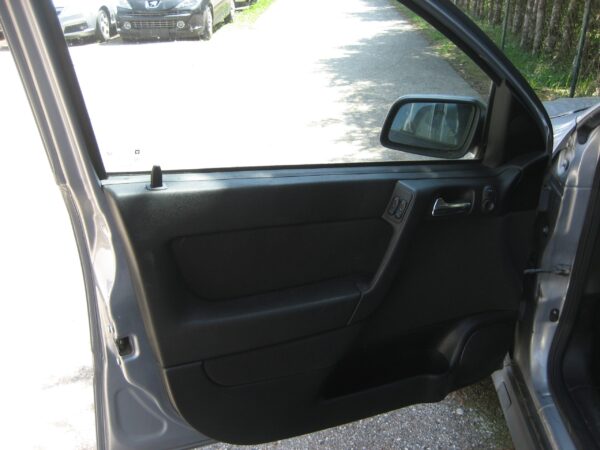 Opel Astra G Karosserieteile Innenraumersatzteile – Bild 8