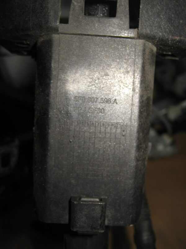 Seat Leon Scheinwerferreinigungsanlage rechts 5F0807596A – Bild 4