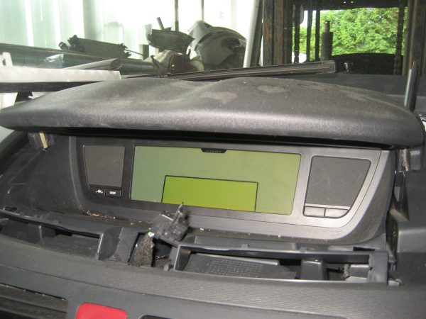 Citroen C4 2011 Innenraum Ersatzteile – Bild 2