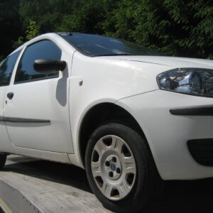 Fiat Punto 188 AXA1A Ersatzteilspender