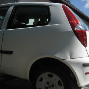 Fiat Punto 188 AXA1A Ersatzteilspender – Bild 8