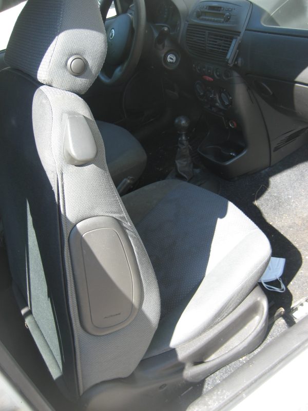 Fiat Punto 188 AXA1A Ersatzteilspender – Bild 16