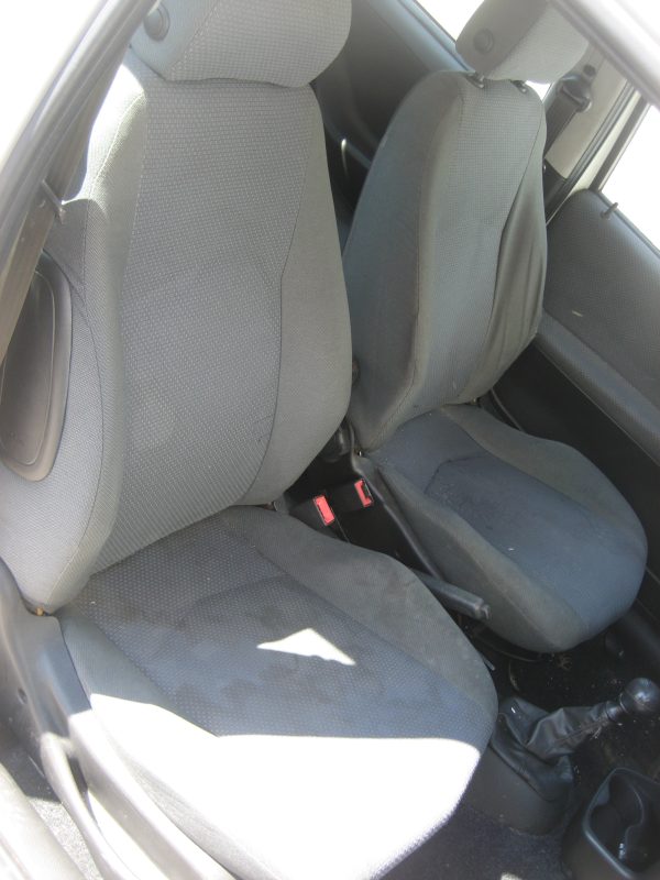 Fiat Punto 188 AXA1A Ersatzteilspender – Bild 17