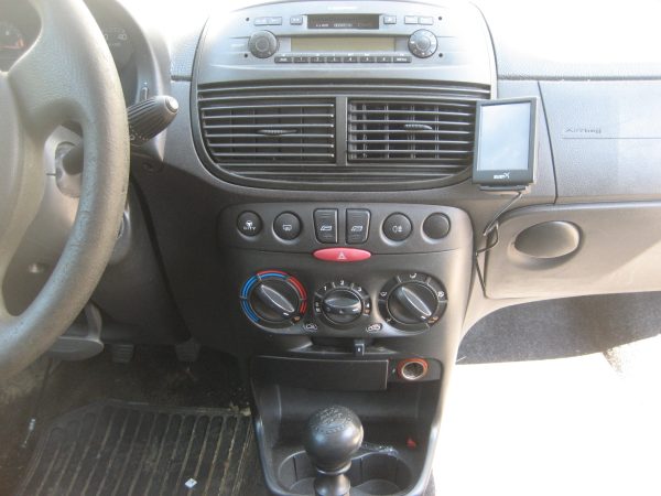 Fiat Punto 188 AXA1A Ersatzteilspender – Bild 18