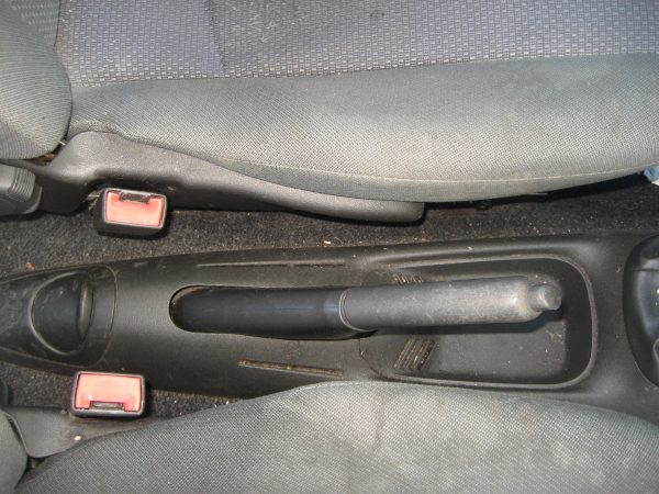 Fiat Punto 188 AXA1A Ersatzteilspender – Bild 20