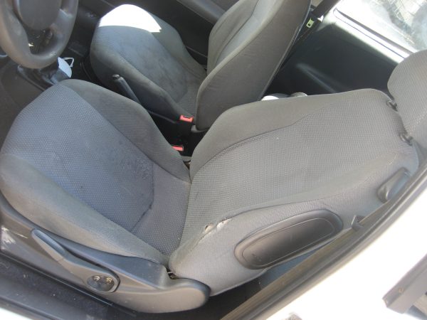Fiat Punto 188 AXA1A Ersatzteilspender – Bild 25