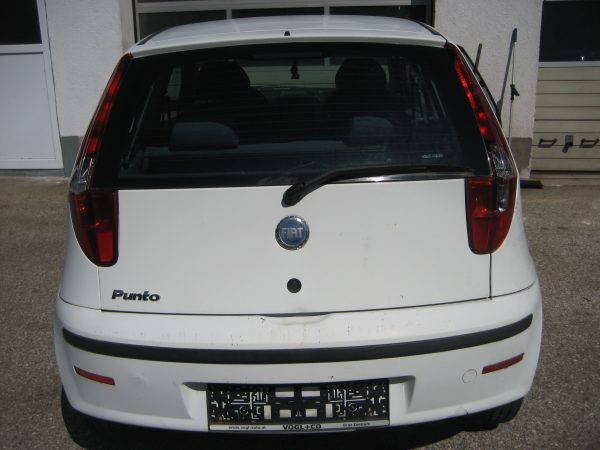 Fiat Punto 188 AXA1A Ersatzteilspender – Bild 30