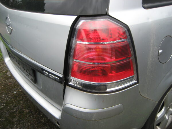 Opel Zafira B Karosserieteile – Bild 10