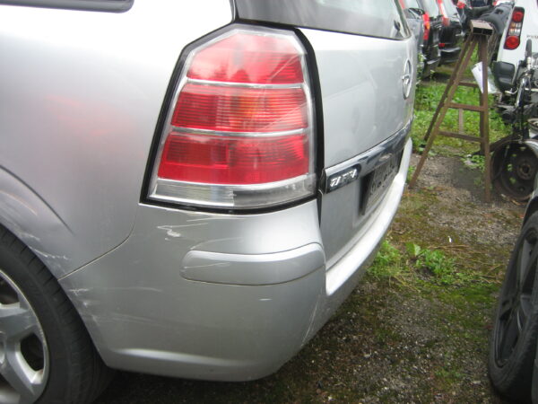 Opel Zafira B Karosserieteile – Bild 11
