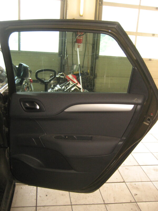 Citroen C4 2012 Ersatzteile, Karosserieteile, Gebrauchtteile – Bild 12