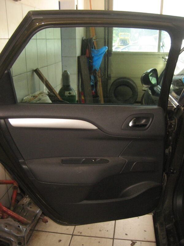Citroen C4 2012 Ersatzteile, Karosserieteile, Gebrauchtteile – Bild 14