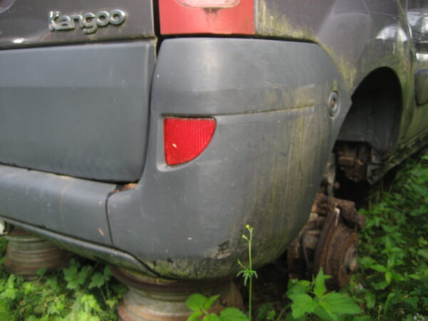 Renault Kangoo 4x4 BJ 2002 Karosserieteile Ersatzteile – Bild 7