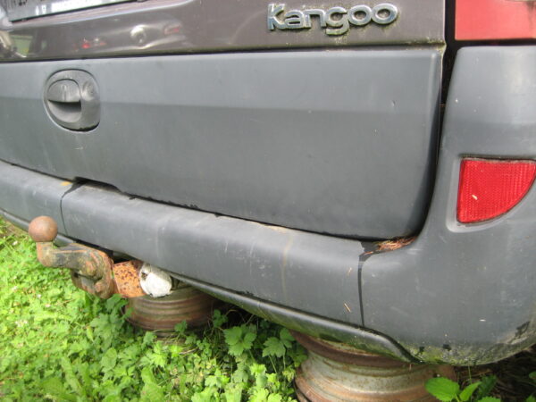 Renault Kangoo 4x4 BJ 2002 Karosserieteile Ersatzteile – Bild 8