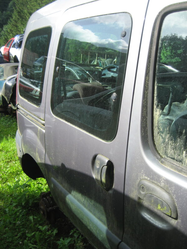 Renault Kangoo 4x4 BJ 2002 Karosserieteile Ersatzteile – Bild 18