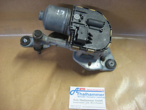 Peugeot 407 2004 Wischermotor links vorne 0390241721