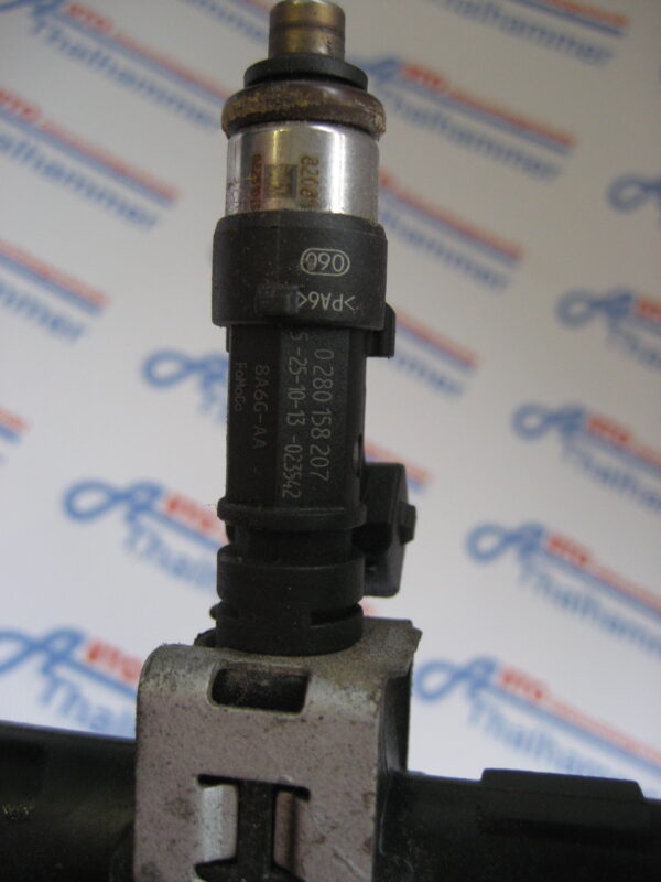 Ford Fiesta Kraftstoffverteiler Einspritzleiste VP8A6U – Bild 8