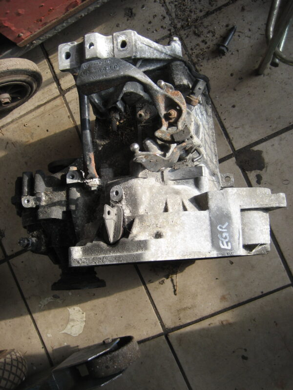 Getriebe EGR Golf 4 Skoda Audi 90 PS TDI – Bild 2