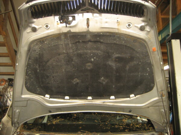 Skoda Octavia 2008 Motorhaube – Bild 2