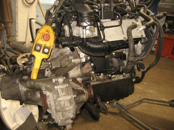 Motor Seat Leon 2010 CBZ Benzin