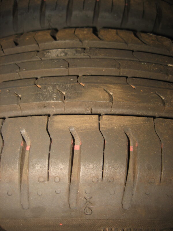 Reifen Continental 165/65 R14 – Bild 7