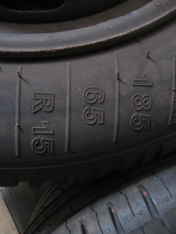 Winterreifen Peugeot 207 185/65 R15 – Bild 4
