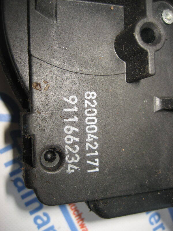 Renault Trafic Türschloß li vo 8200042171 91166234 – Bild 4