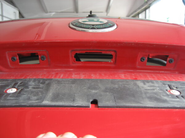 Skoda Yeti 2011 Heckklappe mit Scheibe – Bild 7