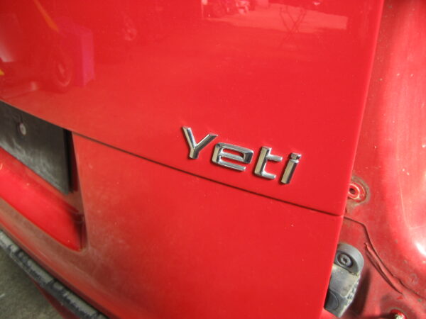 Skoda Yeti 2011 Heckklappe mit Scheibe – Bild 12