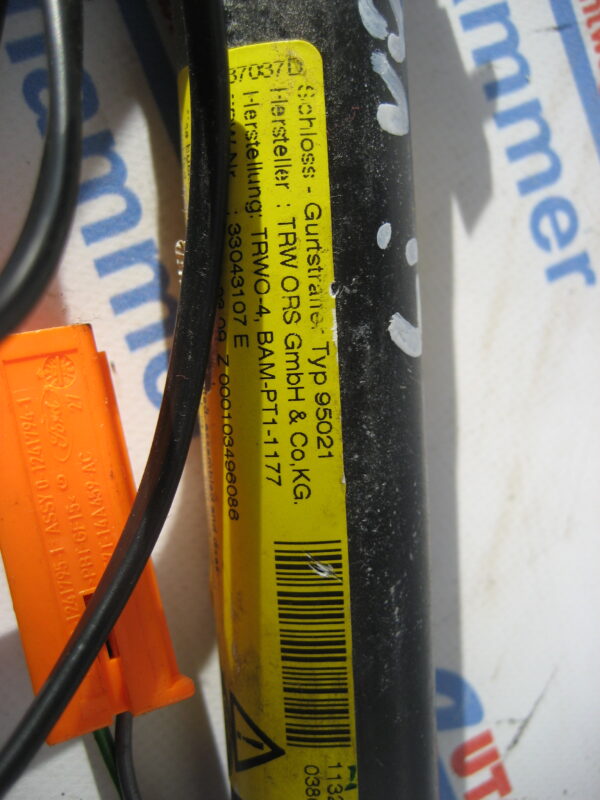 Ford Kuga 2010 Gurtstraffer Gurtpeitsche links 33043107E – Bild 5