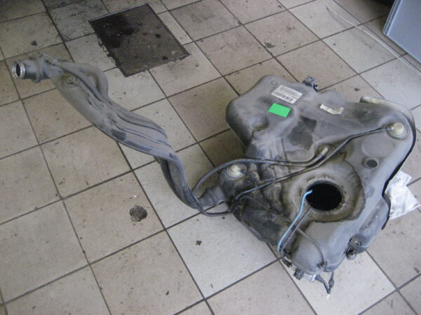 Seat BJ 2010 Tank 1K0201075A – Bild 6