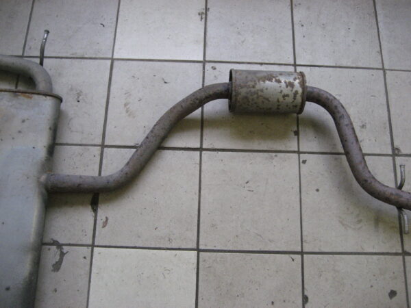 Seat BJ 2010 Auspuff 1K0253611