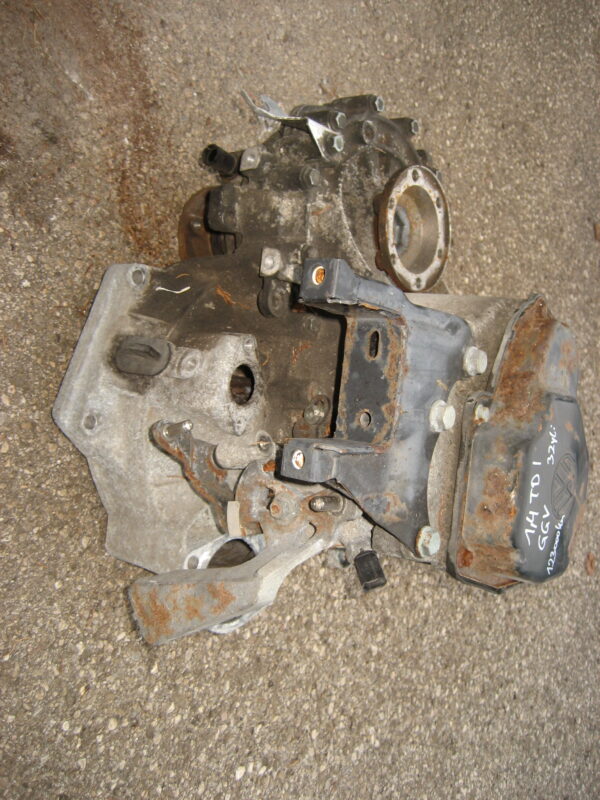 Skoda Getriebe GGV 3Zylinder Pumpedüse 1,4 l – Bild 3