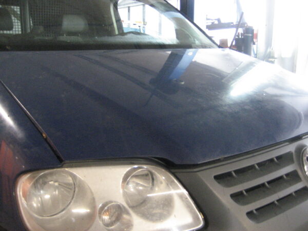 VW Caddy 2005 Motorhaube – Bild 3