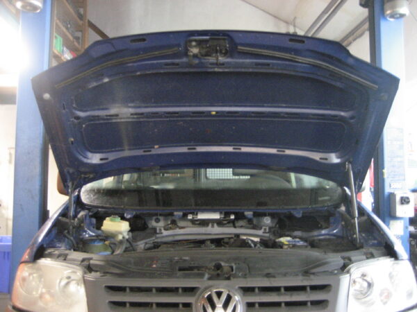 VW Caddy 2005 Scheinwerfer – Bild 2