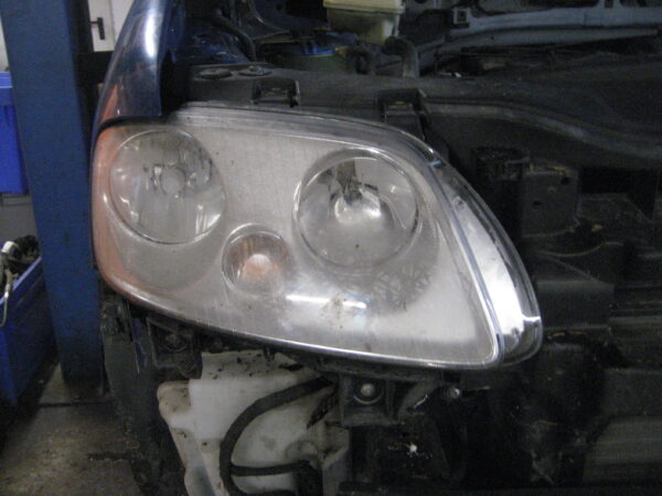 VW Caddy 2005 Scheinwerfer