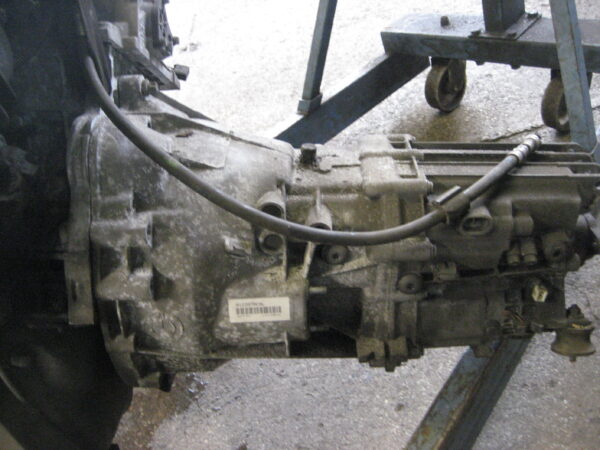 Getriebe BMW 2300 7533818