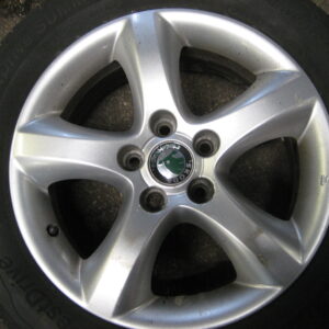 Skoda Fabia Felgen 6J 15 ET43 195/55 R15 – Bild 3