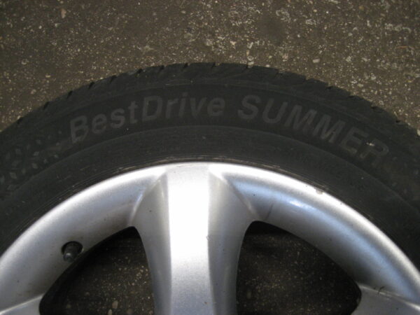 Skoda Fabia Felgen 6J 15 ET43 195/55 R15 – Bild 10