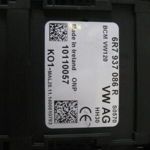 Skoda Fabia Zentralelektroniksteuergerät/Bordnetzsteuergerät 6R7937086R – Bild 2