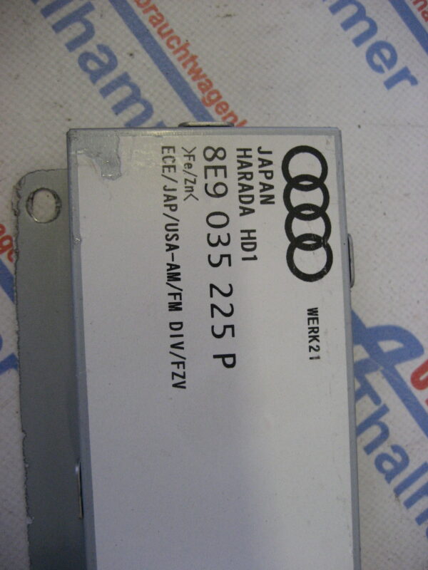 Audi A4 Avant 2007 Antennenverstärker 8E9 035 225 P – Bild 3