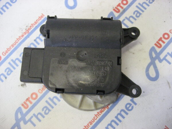 Audi A4 Avant 2007, 0132801302 Stellelement Mischklappe