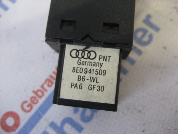 Audi A4 Avant 2007, 8E0941509 Schalter für Warnblinkanlage – Bild 3