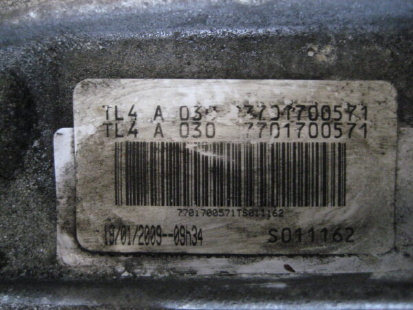 Renault Megan 2011 6 Gang Getriebe 7701700571 – Bild 3