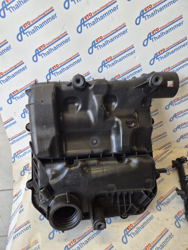 Skoda Fabia 2019 Luftfiltergehäuse 04C129611U – Bild 2