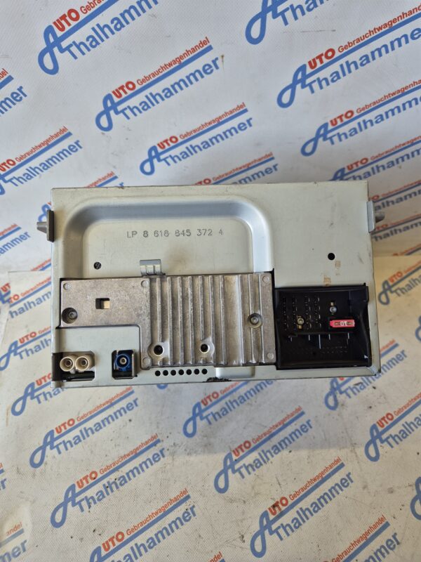 Audi A4 Avant 2007 Navigationssystem Radio 8E0 035 192 S – Bild 3