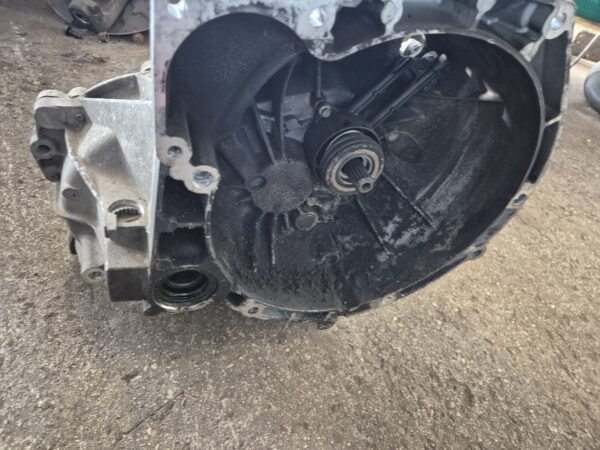 Ford Getriebe 1,4 Schaltgetriebe 00110703092329 – Bild 6