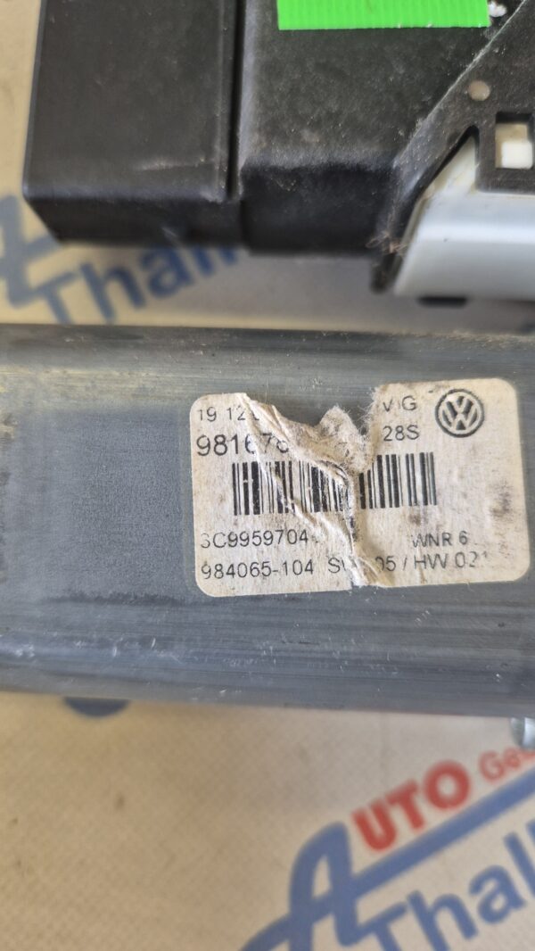 Passat 3C 2014 Fensterhebermotor rechts hinten 3C9959704 – Bild 2